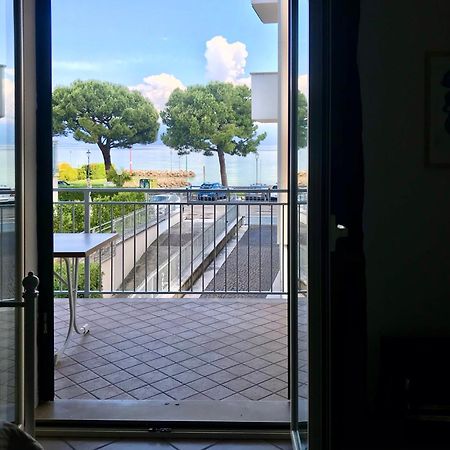 Casa Caterina Lake View Holidays Apartments Peschiera del Garda Zimmer foto