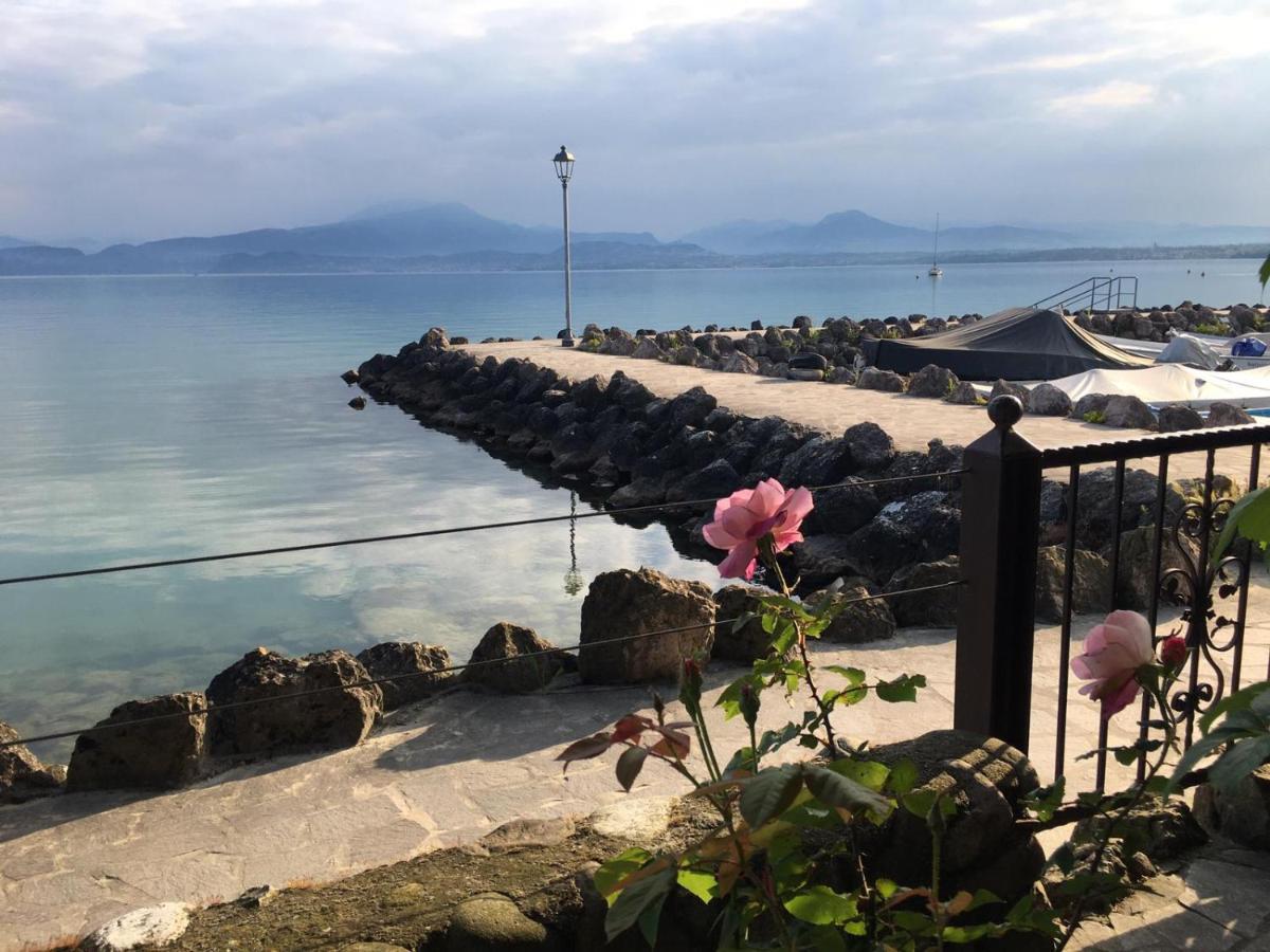 Casa Caterina Lake View Holidays Apartments Peschiera del Garda Exterior foto